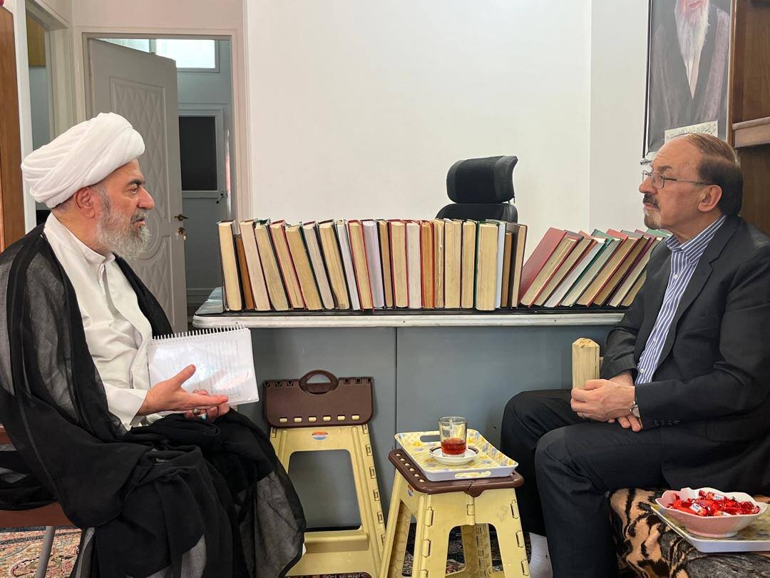 پرچمدارِ بیامضا؛ روایتِ یک عمر وفاداری به خط اصیل