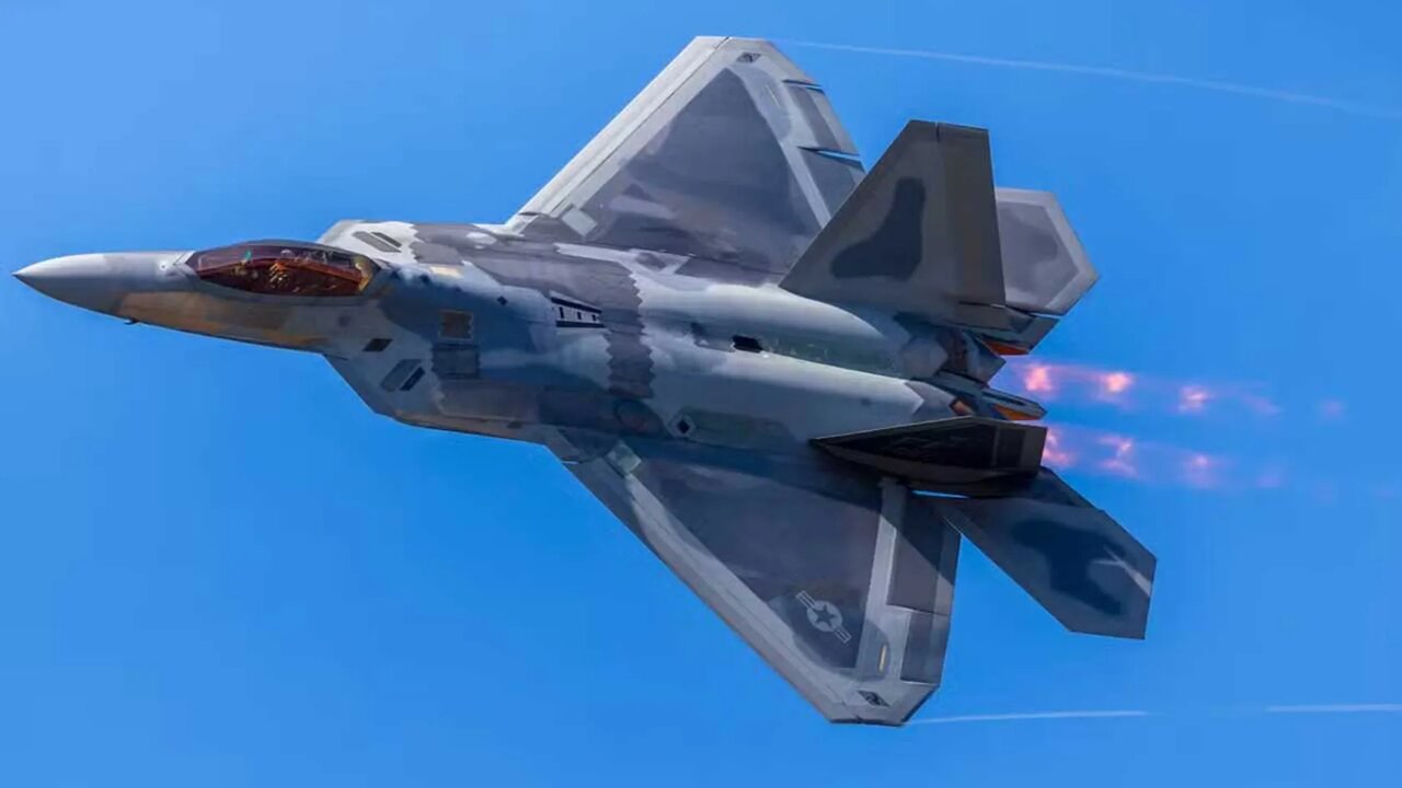 مصرف سوخت جنگنده F-۲۲ رپتور چقدر است؟