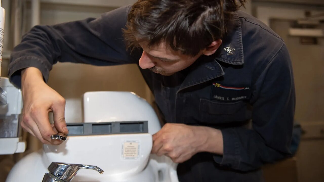 بحران در ناو جرالد فورد / دردسر عجیب پیشرفته‌ترین شناور جنگی تاریخ