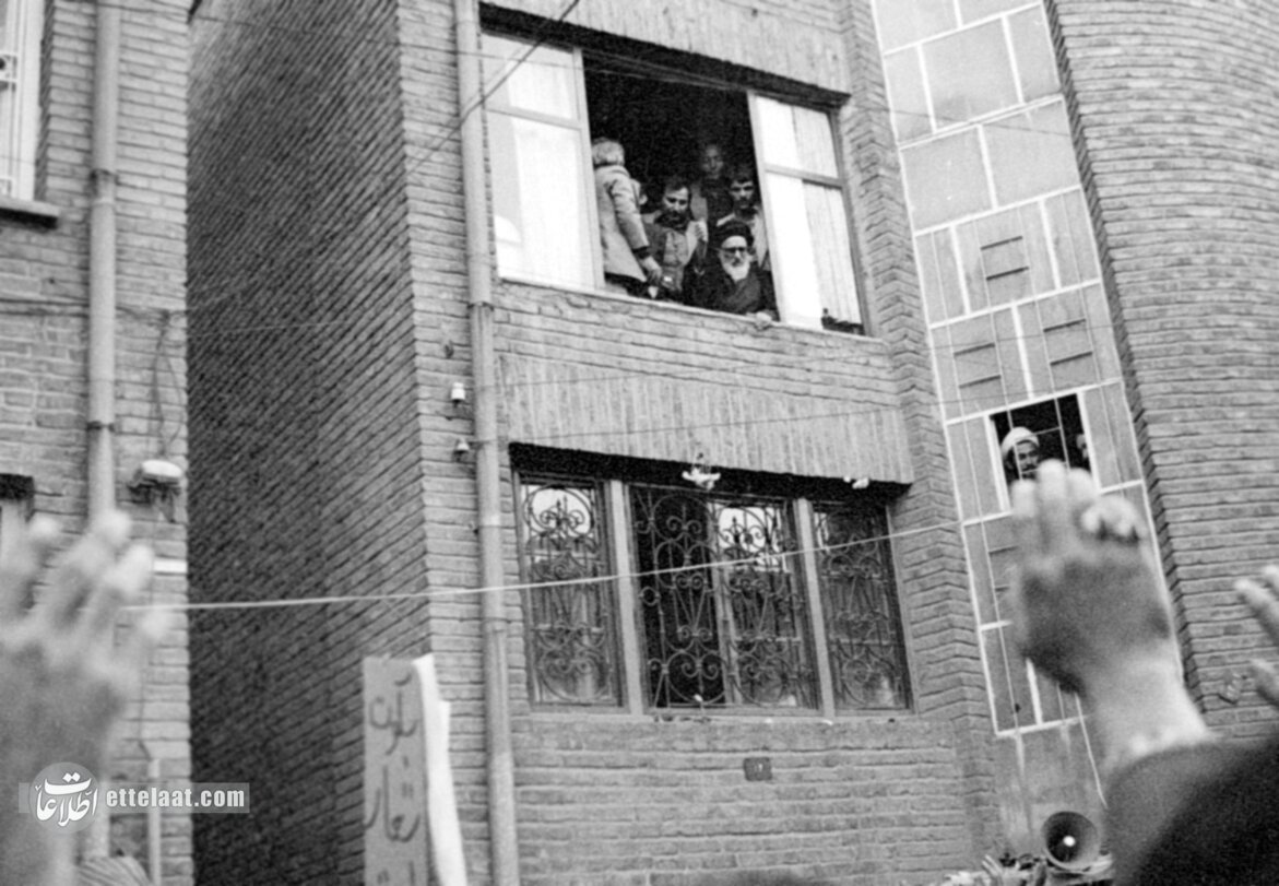 جزئیات جلسات مخفی شورای انقلاب در منزل آیت‌الله طالقانی +عکس‌