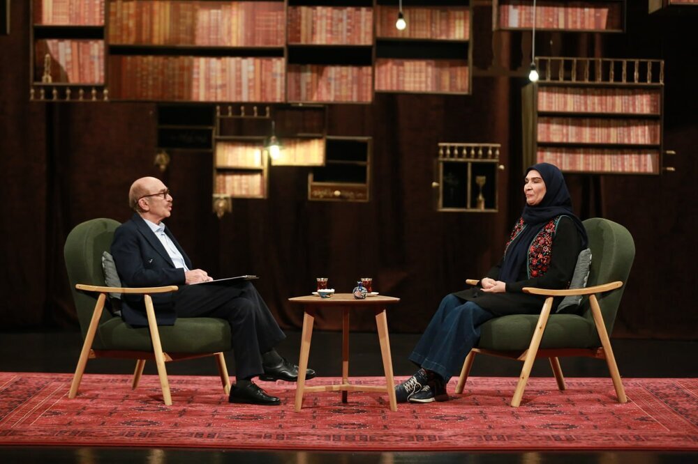 هنرمندان آثار «مزد ترس» و «اخراجیها» در برنامه «چهلتیکه» حضور یافتند. هنرمندان آثار «مزد ترس» و «اخراجیها» در برنامه «چهلتیکه» حضور یافتند.