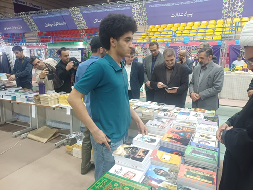 استاندار سمنان :نمایشگاه‌های کتاب باید هر سه یا شش ماه برگزار شود