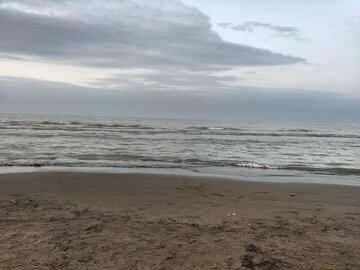 دریای خزر در حال پسروی؛ آب سالی ۸۸ متر عقب می‌رود، برخی مناطق تا ۱۲۰۰ متر