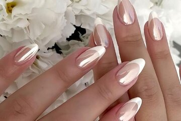 حکم روزه گرفتن با کاشت ناخن چیست؟