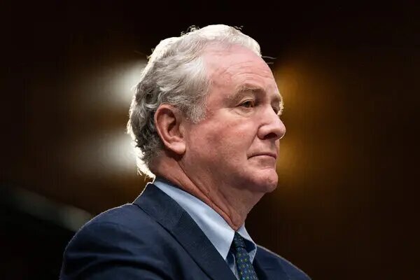 سناتور آمریکایی: درگیری با ایران به سود ایالات متحده نخواهد بود؛ تجربه عراق را در نظر بگیرید! سناتور آمریکایی: درگیری با ایران به سود ایالات متحده نخواهد بود؛ تجربه عراق را در نظر بگیرید!