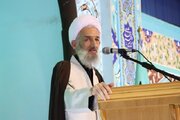 امام جمعه ساری: با اجرای سند ۲۰۳۰ معلمان دانش‌آموزان را برای دشمن تربیت می کردند/ جمهوری اسلامی صاحب دارد و تصور نابودی آن توهم است