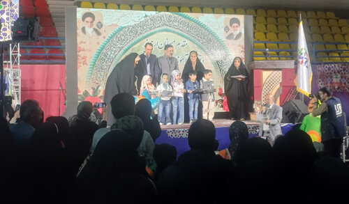 ارتباط گسترده با قرآن کریم، از جمله دستاوردهای برجسته نمایشگاههای کتاب و قرآن به شمار میآید. ارتباط گسترده با قرآن کریم، از جمله دستاوردهای برجسته نمایشگاههای کتاب و قرآن به شمار میآید.