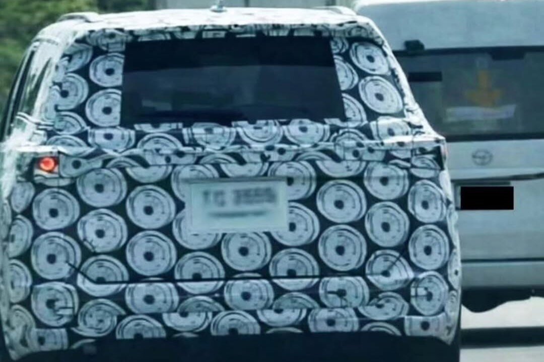 تویوتا هایلوکس ۳ ردیفه در راه است