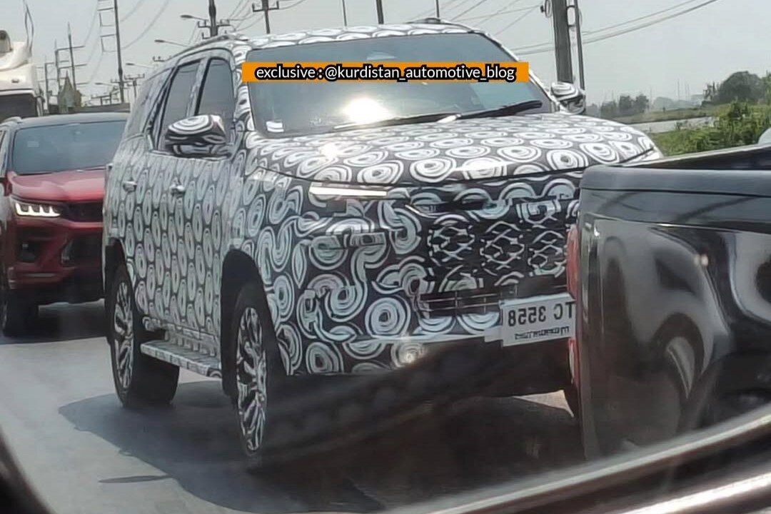 تویوتا هایلوکس ۳ ردیفه در راه است