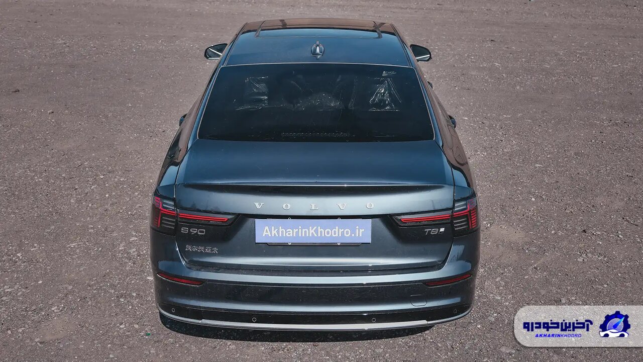 سدان لوکس سوئدی به ایران رسید