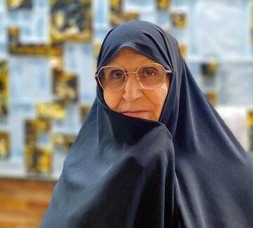 پیام دختر امام خمینی(ره) در پی شهادت رهبر انقلاب/ زهرا مصطفوی با چه صفتی آیت الله خامنه ای را توصیف کرد؟