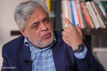 محمد مهاجری: برخی ائمه جمعه حتی نتوانسته‌اند یک‌ بی‌حجاب را محجبه کنند/ چرا پست امامت‌جمعه را اشغال کرده‌اند؟