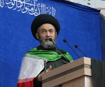 امام جمعه اردبیل: رهبر شهید انقلاب هیچ ترسی از آمریکا و اسرائیل جنایت کار نداشتند