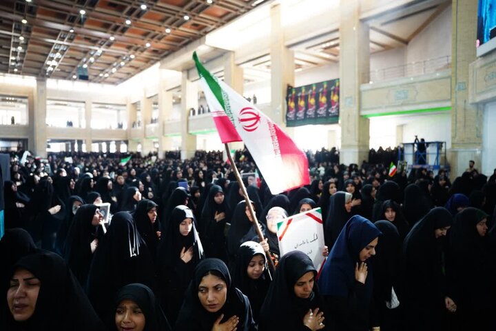 حضور باشکوه میبدی ها در سوگ شهادت رهبر معظم انقلاب اسلامی