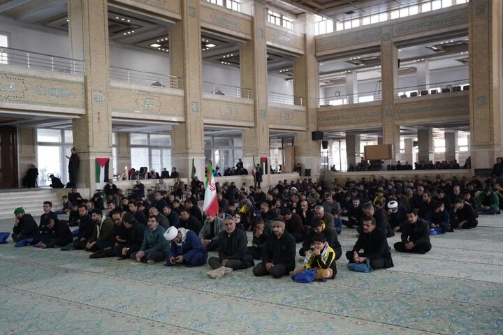 حضور باشکوه میبدی ها در سوگ شهادت رهبر معظم انقلاب اسلامی