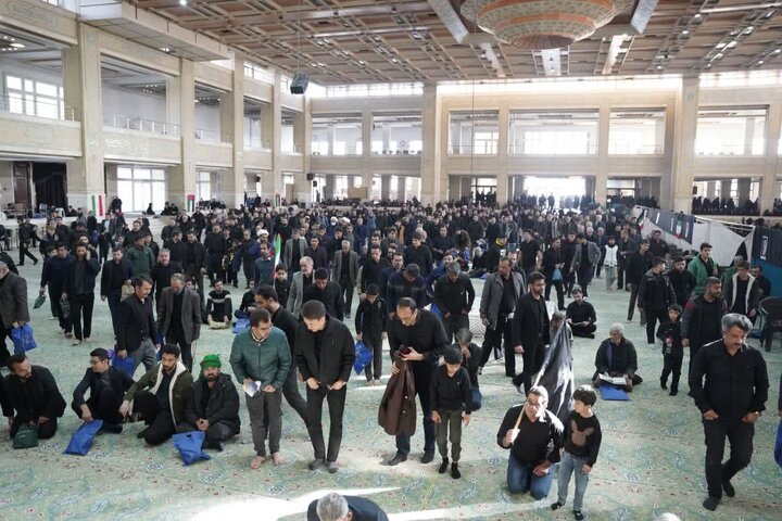 حضور باشکوه میبدی ها در سوگ شهادت رهبر معظم انقلاب اسلامی