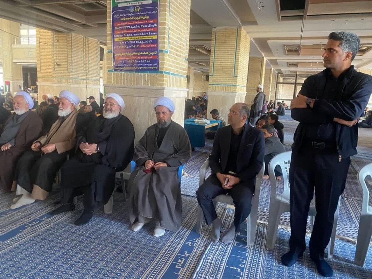 حضور باشکوه میبدی ها در سوگ شهادت رهبر معظم انقلاب اسلامی حضور باشکوه میبدی ها در سوگ شهادت رهبر معظم انقلاب اسلامی