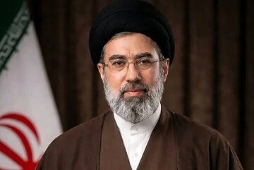 بیعت خانواده وزارت راه و شهرسازی با سومین رهبر انقلاب بیعت خانواده وزارت راه و شهرسازی با سومین رهبر انقلاب