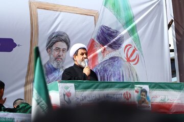 امام جمعه کرمان : جامعه با انتخاب‌ آیت‌الله سید مجتبی خامنه‌ای حرکت خود را تا پیروزی نهایی ادامه خواهد داد  