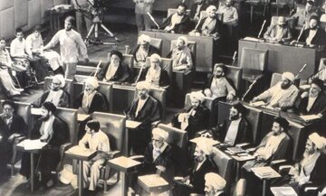 توضیح پنج عضو مجلس خبرگان درباره چگونگی انتخاب آیت‌الله خامنه‌ای به رهبری؛ خرداد ۶۸