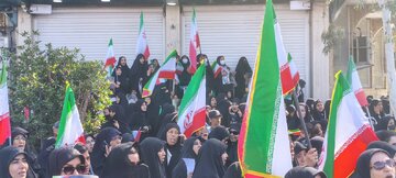 گزارش تصویری | تجمع مردم اهواز برای بیعت با رهبر جدید انقلاب اسلامی در میدان مولوی