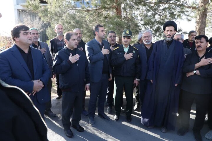 گزارش تصویری / آیین تشییع پیکر مطهر شهید اقتدار رضا حسینی در شهرستان اردکان