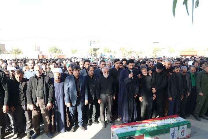 گزارش تصویری / آیین تشییع پیکر مطهر شهید اقتدار رضا حسینی در شهرستان اردکان