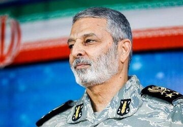 سپهبد موسوی در حرم حضرت معصومه(س) خاکسپاری می‌شود