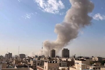 نقاشی جدید علی میرفتاح؛ با همه ناتوانی‌ام فریاد می‌زنم جانم فدای ایران