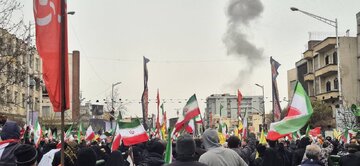 قرائت قطعنامه ۶ بندی راهپیمایی سراسری روز جهانی قدس ۱۴۰۴/ حمایت قاطع از نیروهای مسلح و انتقام خون شهداء