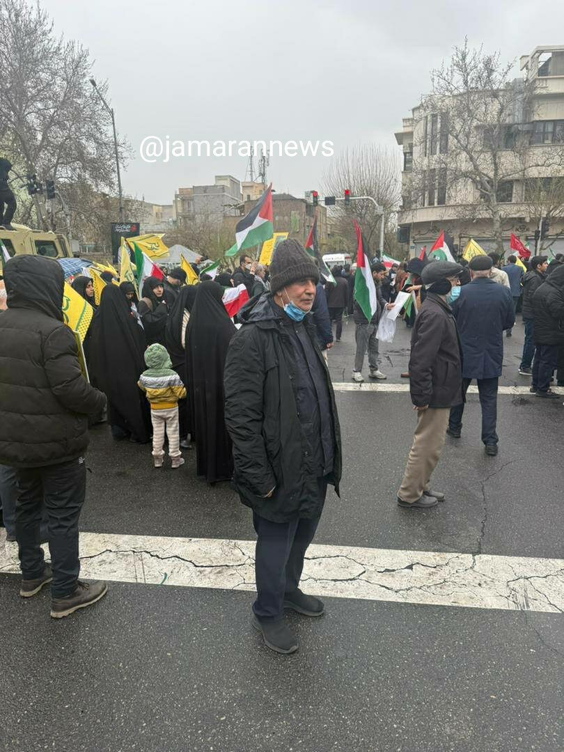 پوشش متفاوت علی ربیعی در راهپیمایی روز قدس+ عکس