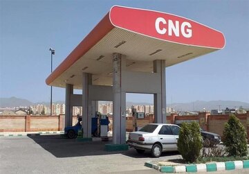 فعالیت ۲۳۰۰ جایگاه CNG درکشور/ عرضه رایگان CNG به کاهش صف بنزین کمک کرد