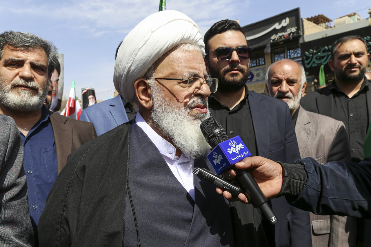 برگزاری مراسم راهپیمایی روز قدس در استان یزد