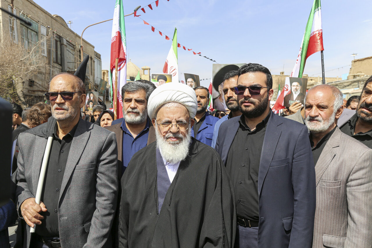 برگزاری مراسم راهپیمایی روز قدس در استان یزد