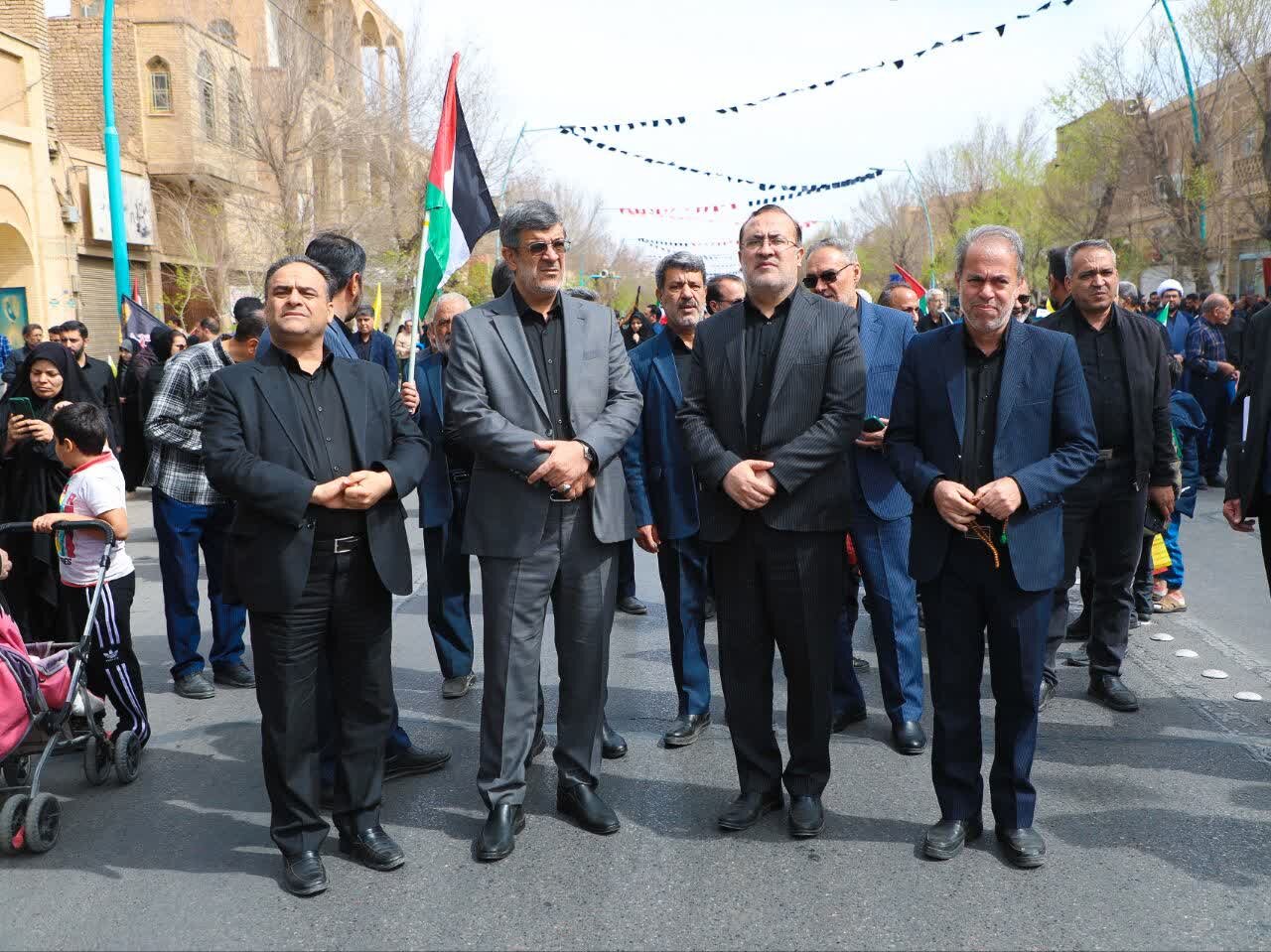 برگزاری مراسم راهپیمایی روز قدس در استان یزد