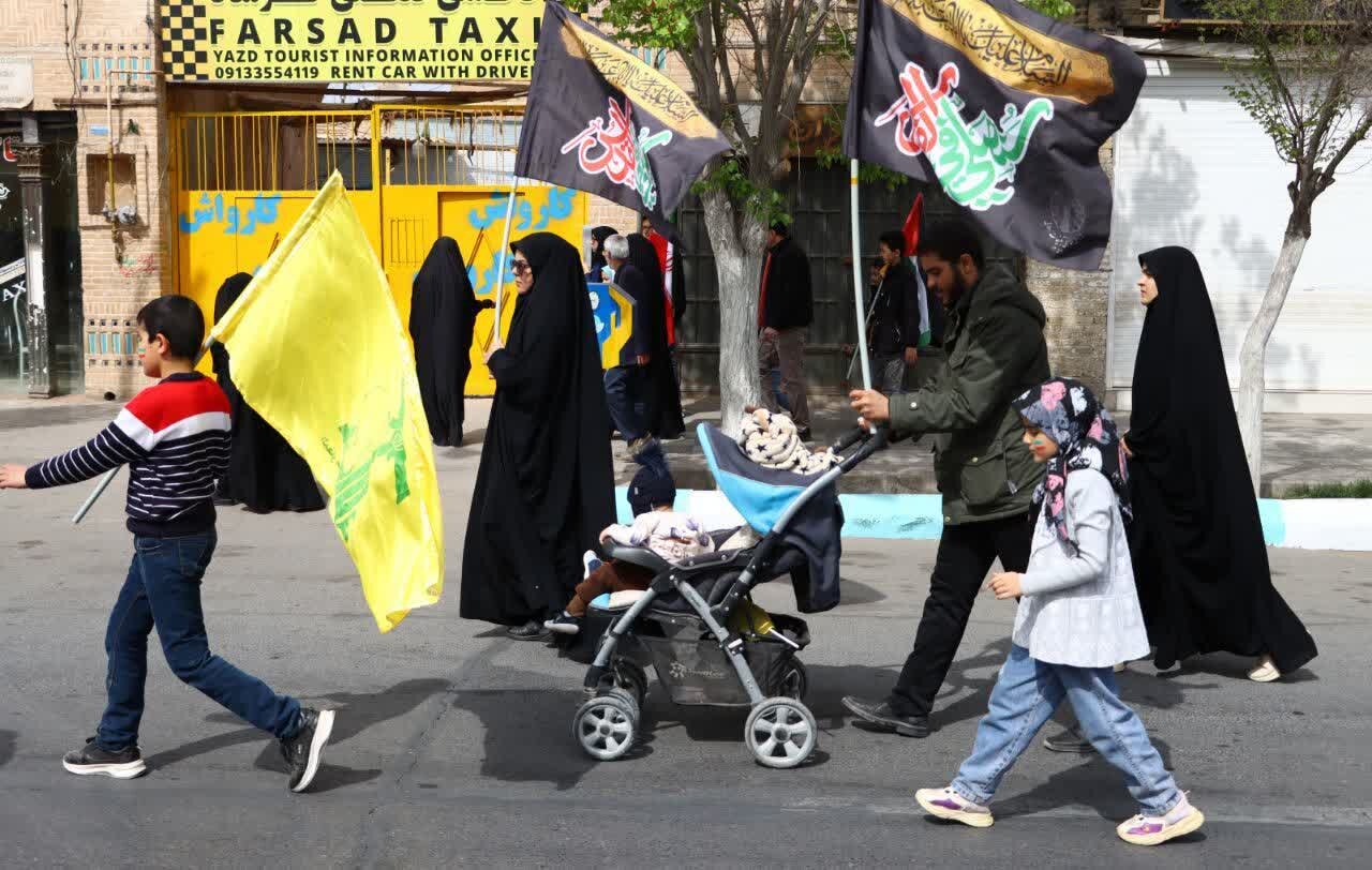 برگزاری مراسم راهپیمایی روز قدس در استان یزد