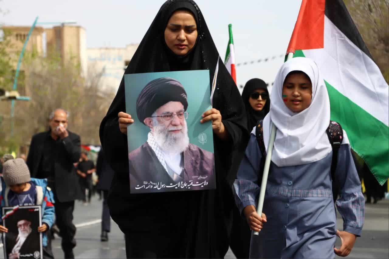 برگزاری مراسم راهپیمایی روز قدس در استان یزد