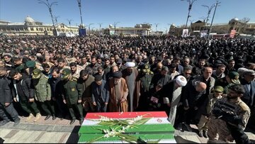 پیکر مطهر پنج شهید حمله صهیونی و آمریکایی در همدان تشییع شد