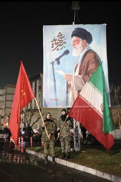 البرزی ها در میادین اصلی تجمع می‌کنند