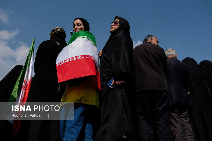 مراسم تشییع «علی لاریجانی»، «غلامرضا سلیمانی» و قهرمانان «ناو دنا»