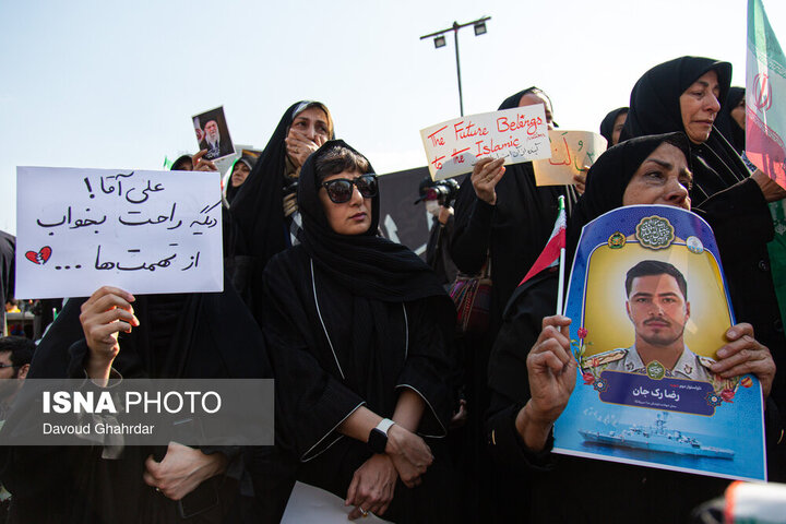 مراسم تشییع «علی لاریجانی»، «غلامرضا سلیمانی» و قهرمانان «ناو دنا»