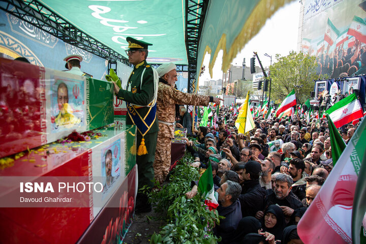 مراسم تشییع «علی لاریجانی»، «غلامرضا سلیمانی» و قهرمانان «ناو دنا»