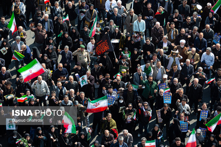 مراسم تشییع «علی لاریجانی»، «غلامرضا سلیمانی» و قهرمانان «ناو دنا»