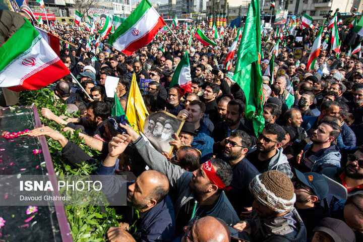 مراسم تشییع «علی لاریجانی»، «غلامرضا سلیمانی» و قهرمانان «ناو دنا»