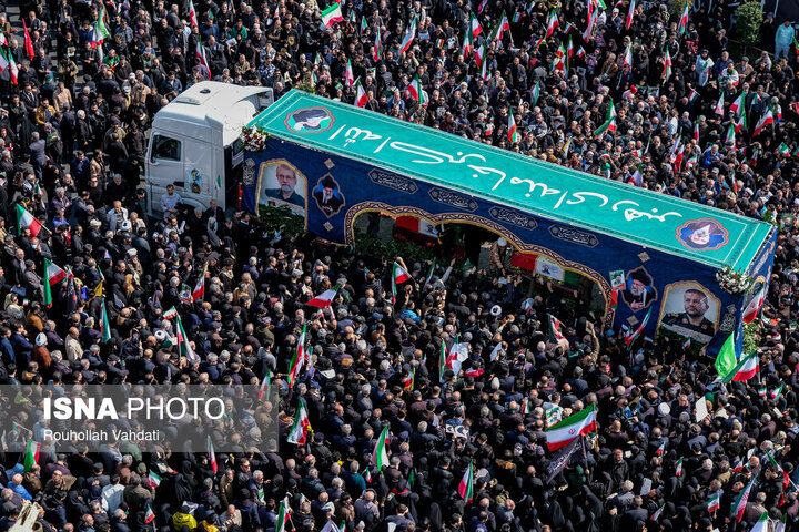 مراسم تشییع «علی لاریجانی»، «غلامرضا سلیمانی» و قهرمانان «ناو دنا»