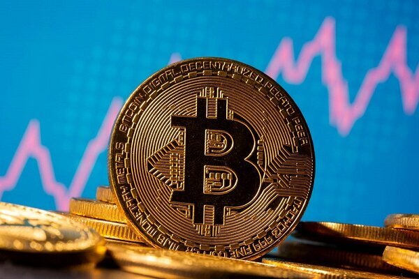 بیت‌کوین در دوراهی صعود یا سقوط/ تثبیت روی ۶۳ هزار دلار؛ آغا