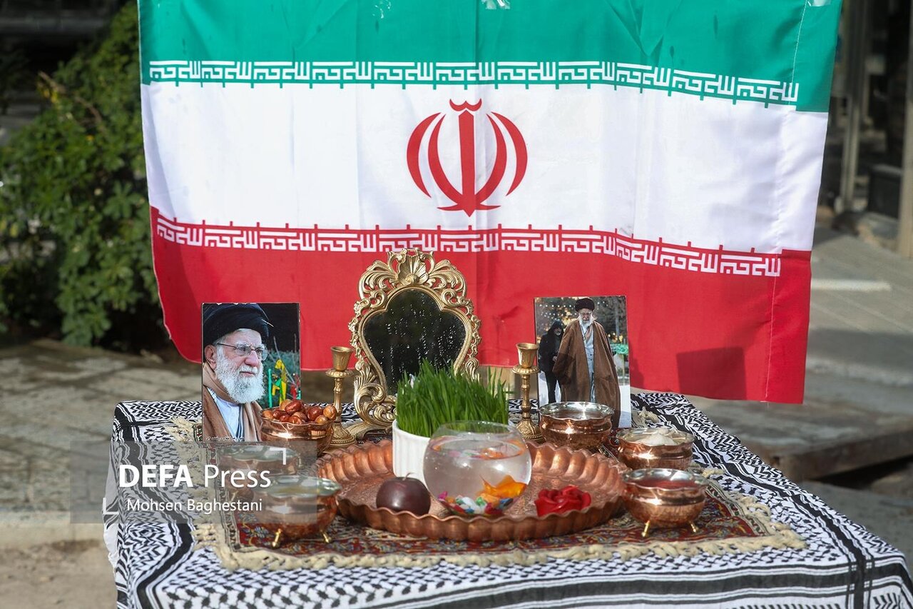تصاویری متفاوت از گلزار شهدا در هنگام تحویل سال 1405