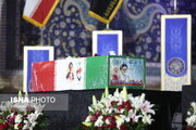 خاکسپاری پیکر وزیر اطلاعات و خانواده‌اش در حرم امام رضا(ع)
