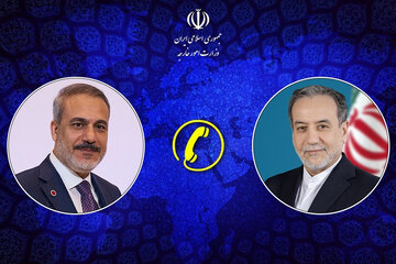 عراقچی در گفتگو با فیدان: موشکی از سمت ایران به سوی ترکیه پرتاب نشده است