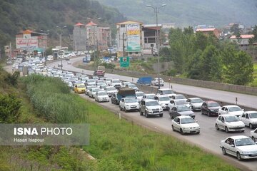 اعلام وضعیت ترافیکی محورها/ بارش باران و برف در جاده‌های ۲۵ استان